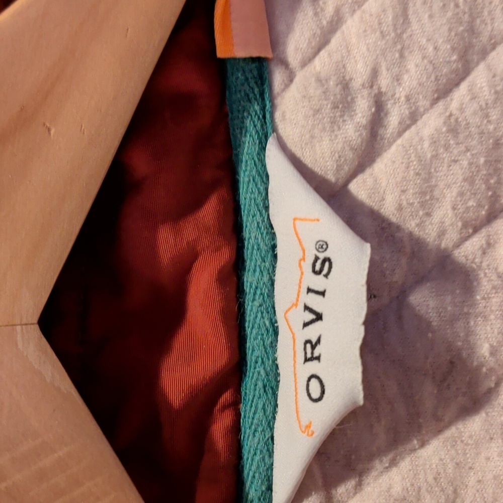 Quality Orvis Quarterzip In Quilted Tan Color, Rust Color Accents. Size L - Picture 2 of 4